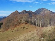 42 Siam saliti sulla  anticima-Ocone , prima montagna a sx,  seguono cima Ocone, Corna Camozzera, Resegone